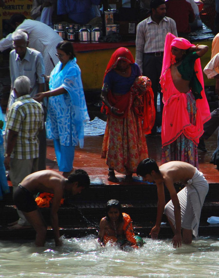 Bathing to Mother